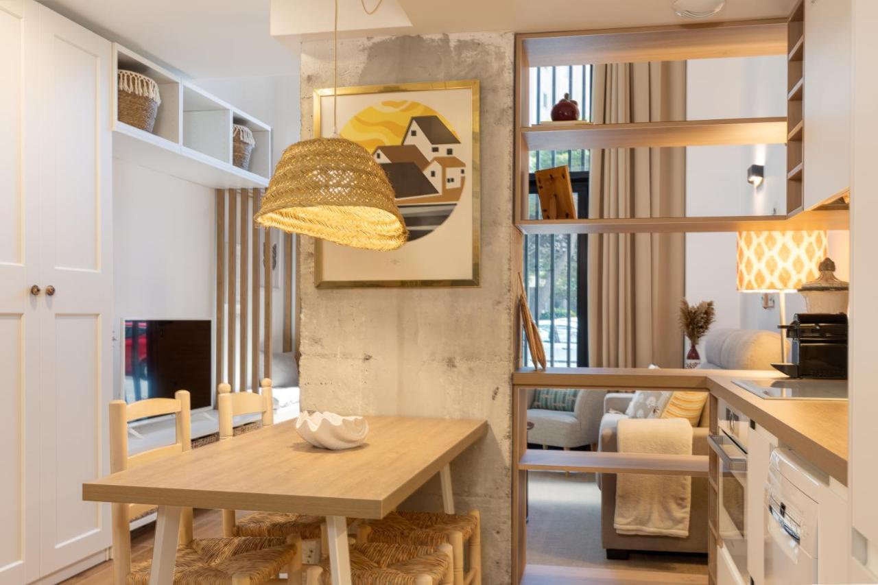 Apartup Opera Loft Love Valencia Exterior photo